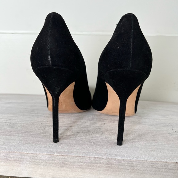 Manolo Blahnik BB Black Suede Pointed Toe Pumps size 8.5 - Picture 8 of 13